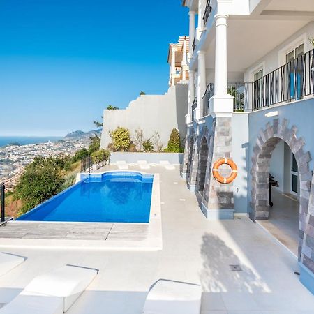 פונשל Villa La Terrasse Palheiro Village With Private Pool By Hr Madeira מראה חיצוני תמונה